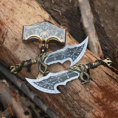 Kratos Blades of Chaos and Thor Hammer