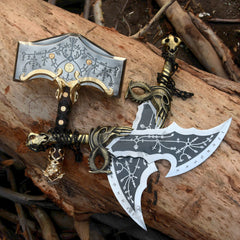 Kratos Blades of Chaos and Thor Hammer