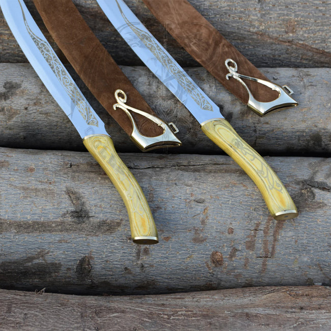 Legolas Knives Replica From LOTR Main Image
