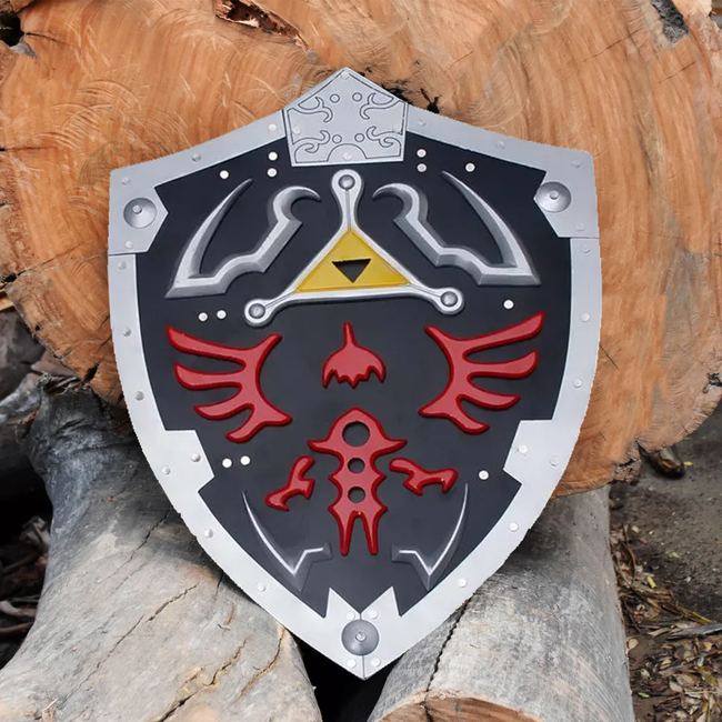 Link Dark Hylian Shield Hover Image