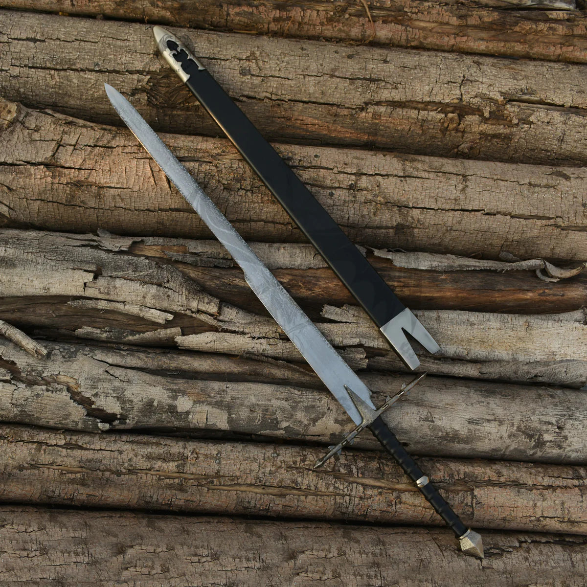 Man Sword Wraith Nazgul Sword of Ringswraiths