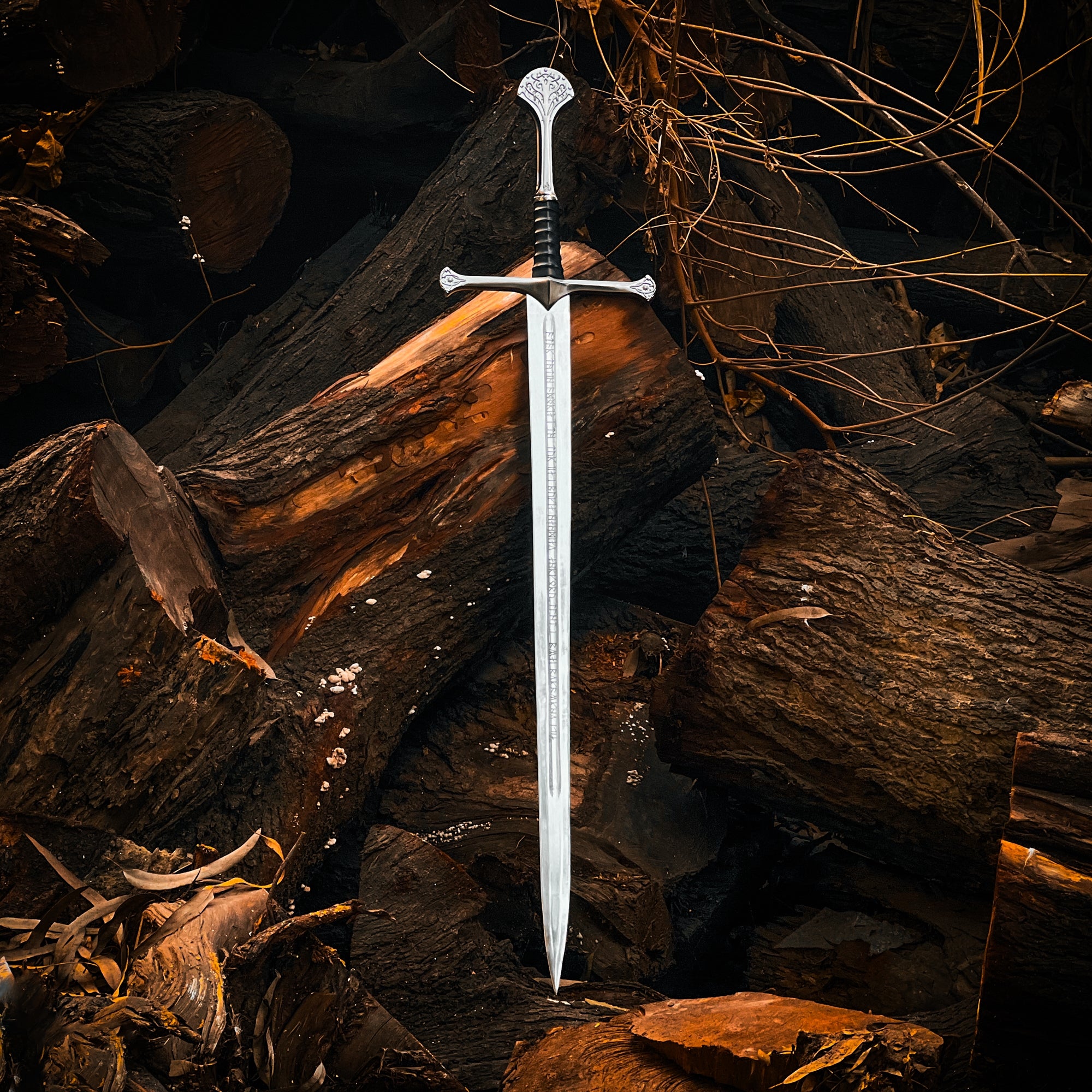 Pair of Anduril Sword and Flame of The West