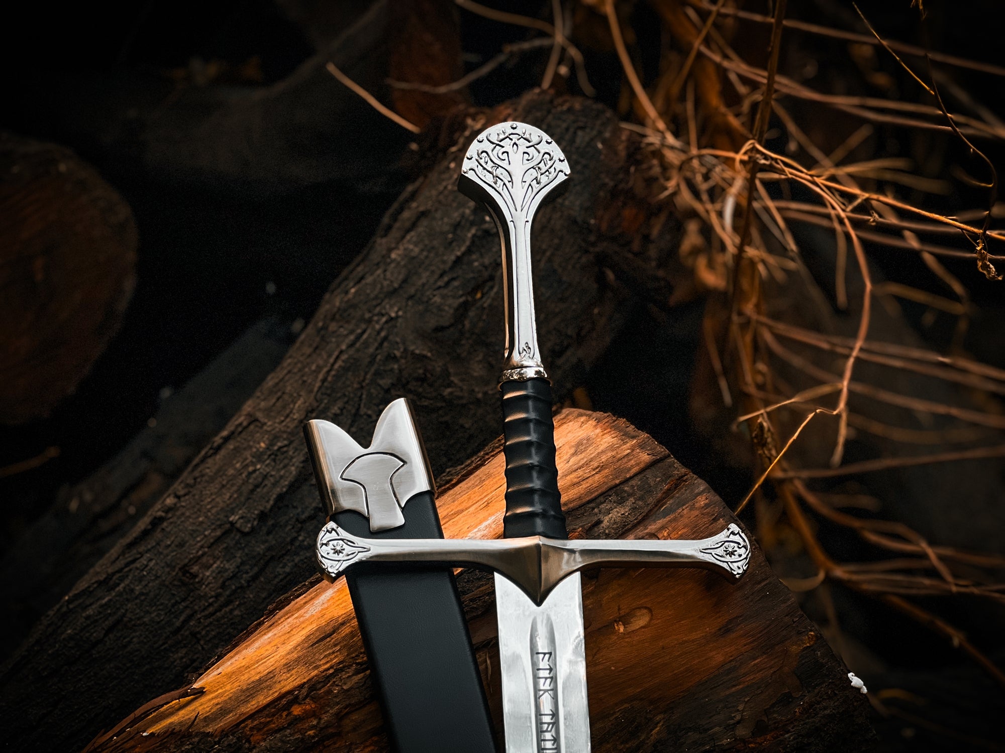 Pair of Anduril Sword and Flame of The West
