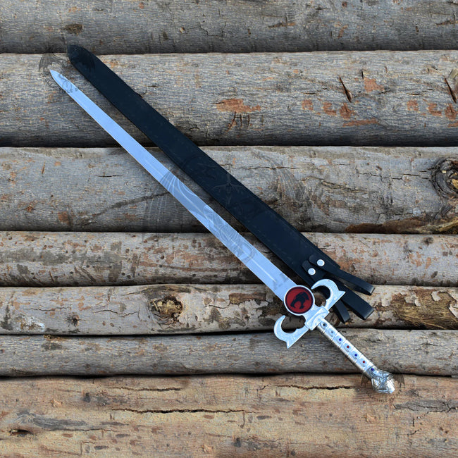 Lion’o Thundercat Sword of Omens Hover Image